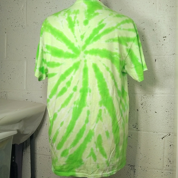Delta Boutique Tie Dye Neon Green Boho Large T-shirt - Picture 4 of 10
